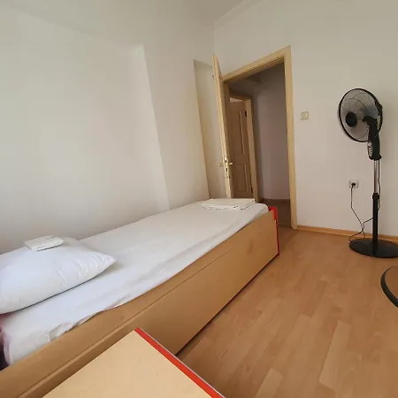 2+1 100m2 2 Wc Near Sea Side 300m 100mbs Wifi *