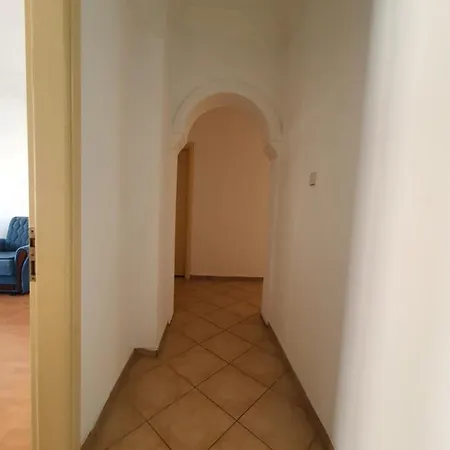 2+1 100m2 2 Wc Near Sea Side 300m 100mbs Wifi * Antalya